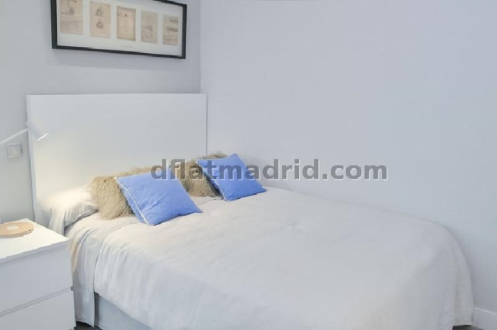 Apartamento Luminoso en Centro de 2 Dormitorios #1763 en Madrid