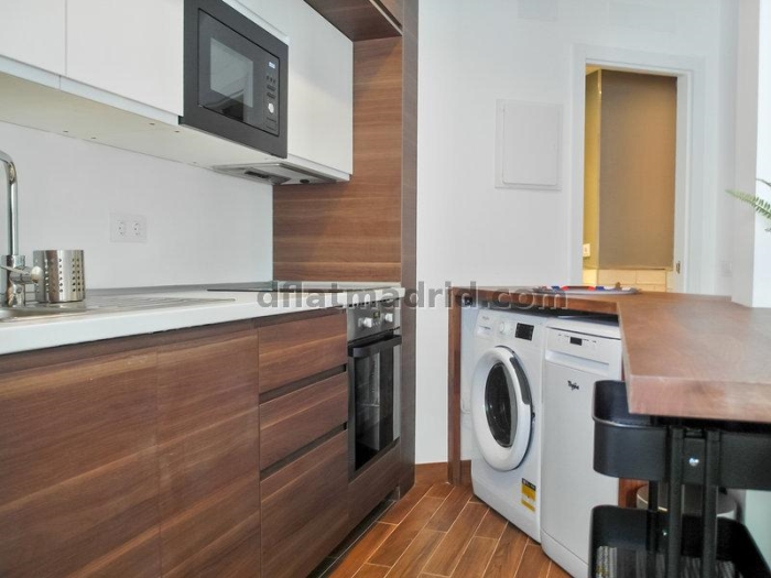 Apartamento Acogedor en Tetuan de 1 Dormitorio #1778 en Madrid