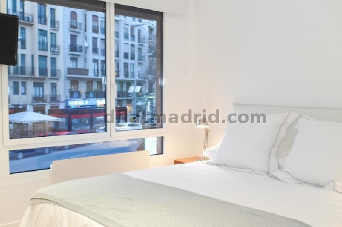 Apartamento Céntrico en Chamberi de 3 Dormitorios #1781 en Madrid