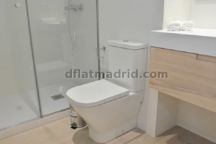 Apartamento Céntrico en Chamberi de 3 Dormitorios #1781 en Madrid