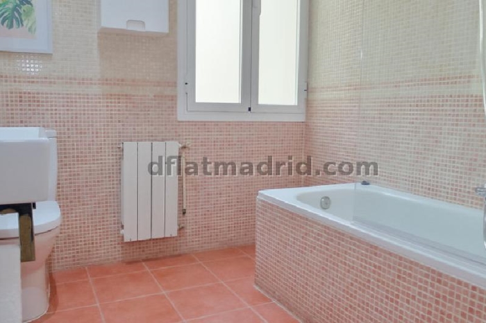 Apartamento Amplio en Retiro de 3 Dormitorios #1788 en Madrid