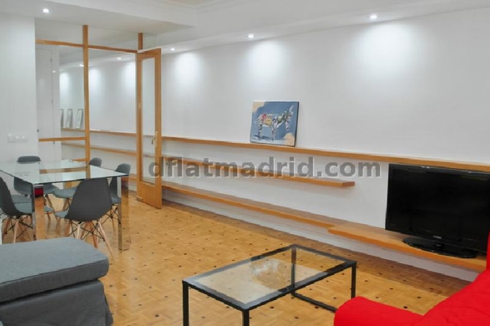 Apartamento Amplio en Retiro de 3 Dormitorios #1788 en Madrid