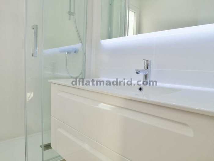 Apartamento Luminoso en Chamartin de 2 Dormitorios #1790 en Madrid