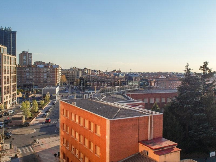 Apartamento Luminoso en Chamartin de 2 Dormitorios #1790 en Madrid