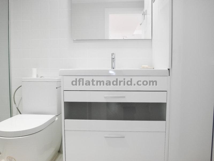 Apartamento Luminoso en Centro de 1 Dormitorio #1791 en Madrid