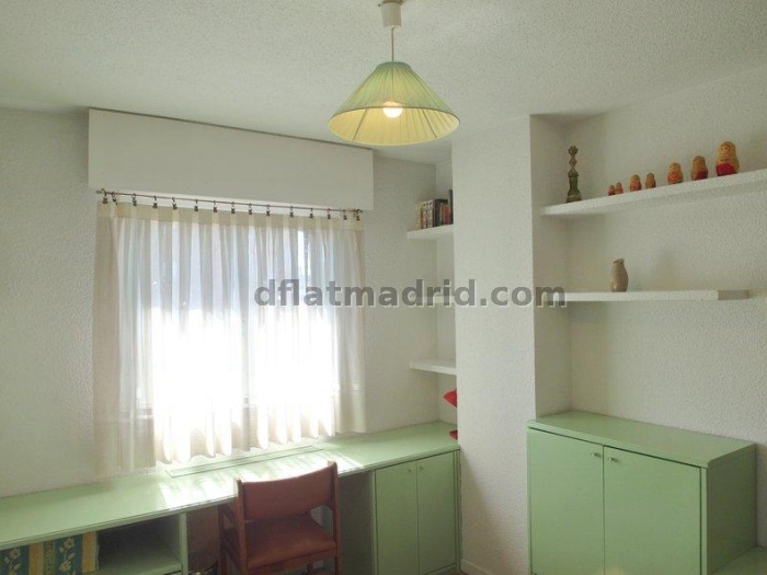 Apartamento Amplio en Moratalaz de 3 Dormitorios con terraza #456 en Madrid