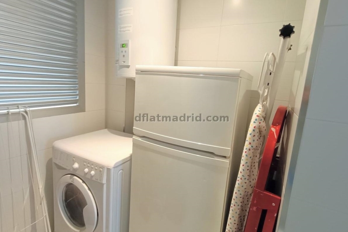 Apartamento Luminoso en Chamartin de 1 Dormitorio #457 en Madrid