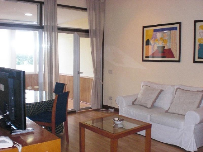 Apartamento Amplio en Chamartin de 1 Dormitorio #521 en Madrid