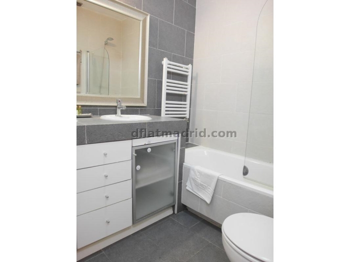 Apartamento Amplio en Chamartin de 2 Dormitorios con terraza #651 en Madrid