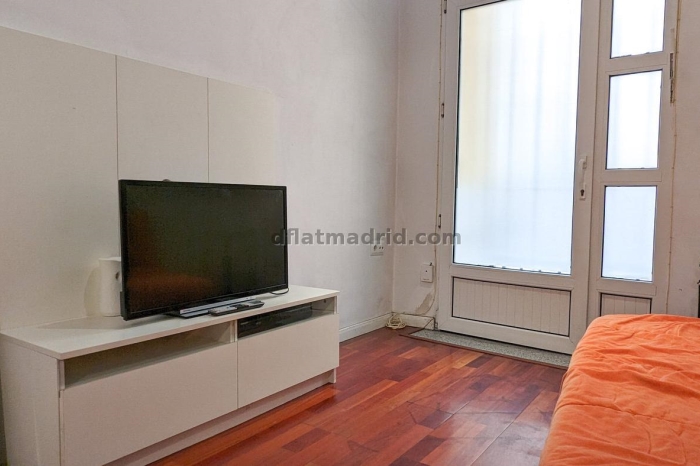 Apartamento Tranquilo en Centro de 1 Dormitorio #675 en Madrid