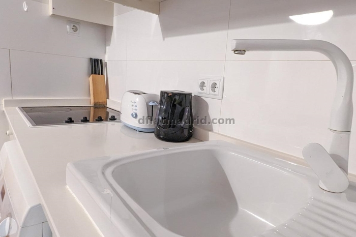 Apartamento Tranquilo en Centro de 1 Dormitorio #675 en Madrid