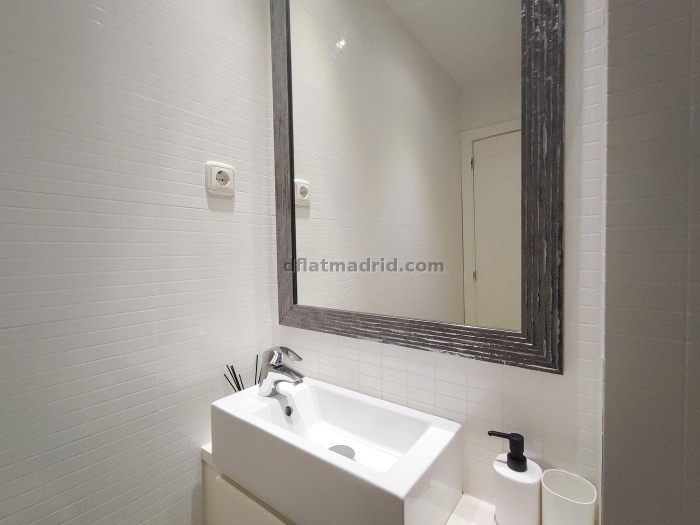 Central Apartment in Salamanca of 3 Bedrooms #882 in Madrid