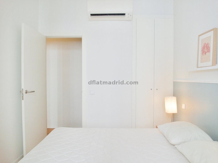 Apartamento Luminoso en Centro de 2 Dormitorios #1021 en Madrid
