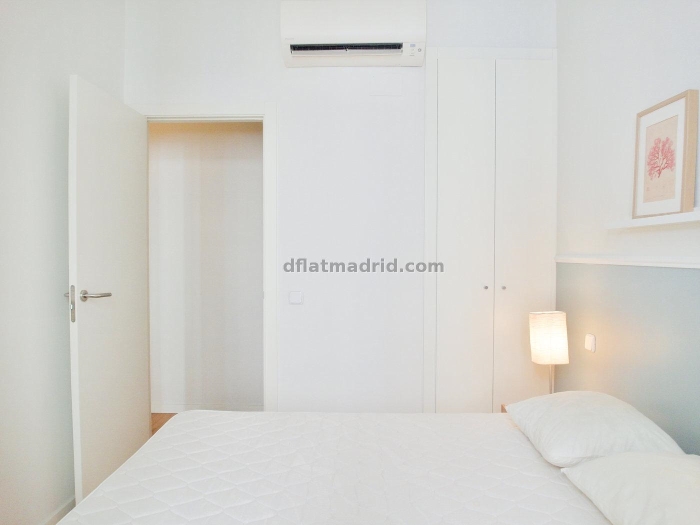 Bright Apartment in Centro of 2 Bedrooms #1021 in Madrid