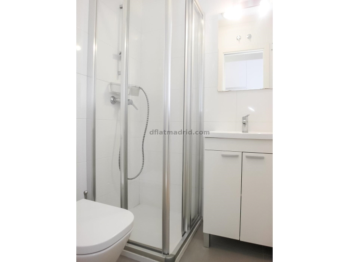 Apartamento Luminoso en Centro de 2 Dormitorios #1021 en Madrid