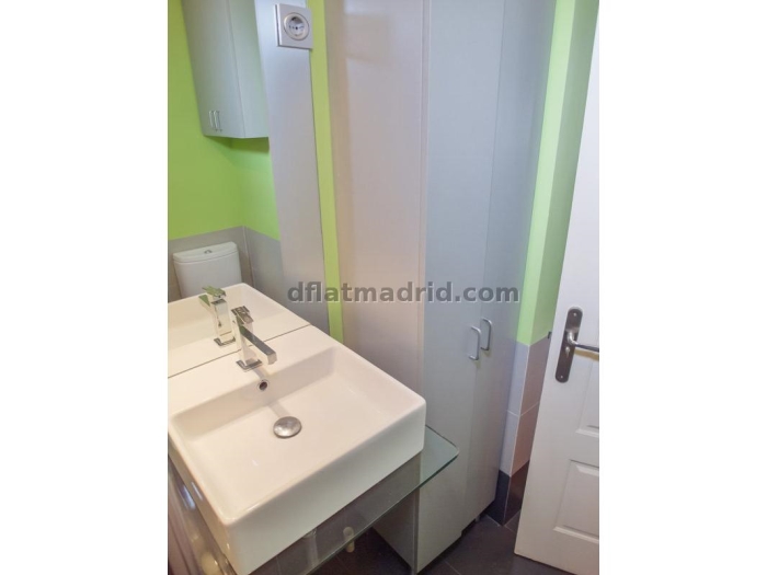 Apartamento en Centro de 1 Dormitorio #1299 en Madrid