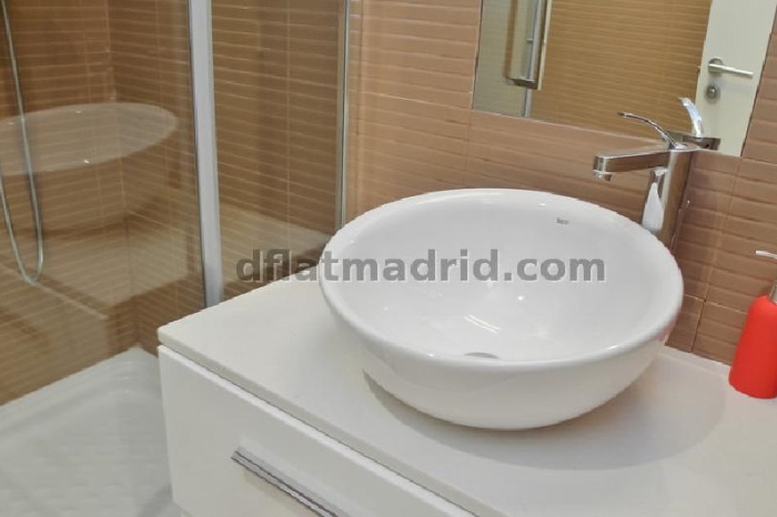 Spacious Apartment in Chamartin of 3 Bedrooms #1321 in Madrid