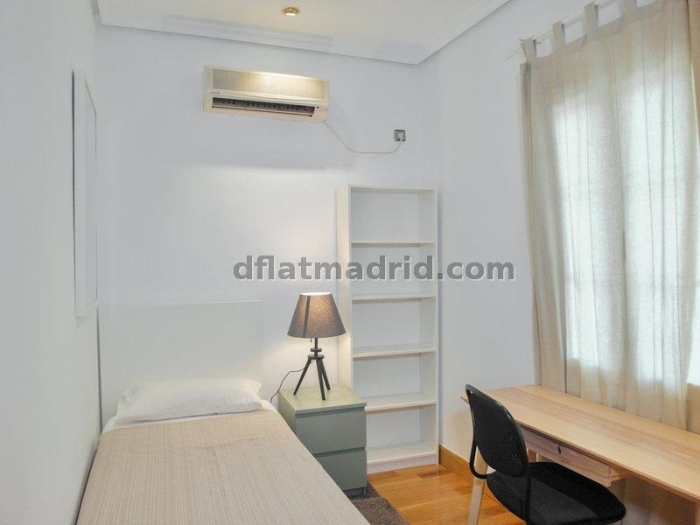 Quiet Apartment in Chamartin of 2 Bedrooms #1537 in Madrid