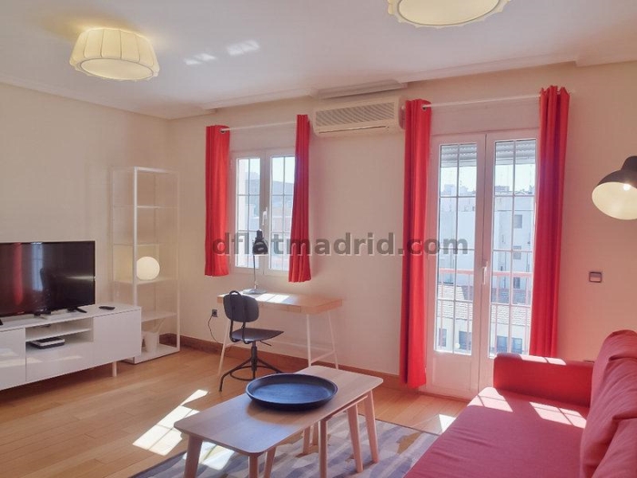 Spacious Apartment in Chamartin of 2 Bedrooms #1539 in Madrid