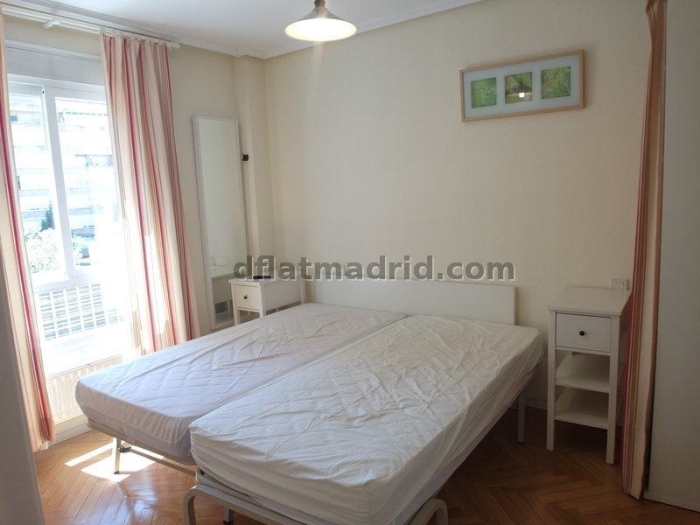 Apartamento Amplio en Hortaleza de 2 Dormitorios con terraza #1545 en Madrid
