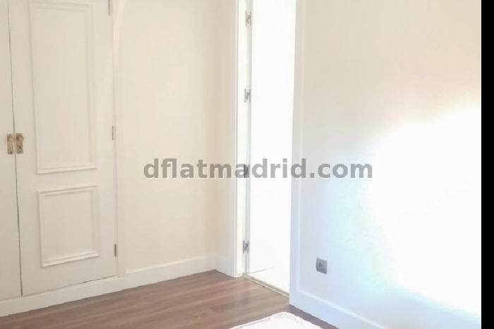 Apartamento Amplio en Hortaleza de 2 Dormitorios con terraza #1704 en Madrid