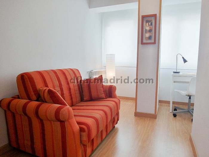 Apartamento Amplio en Chamartin de 3 Dormitorios #1709 en Madrid