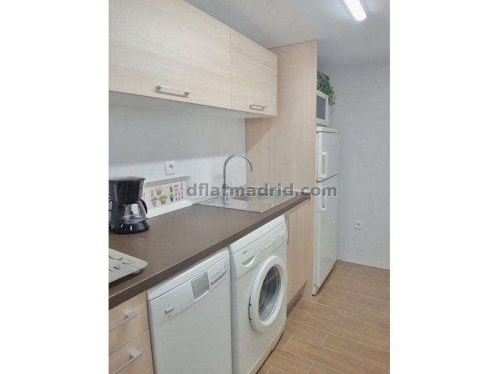 Apartamento Tranquilo en Centro de 1 Dormitorio #1712 en Madrid