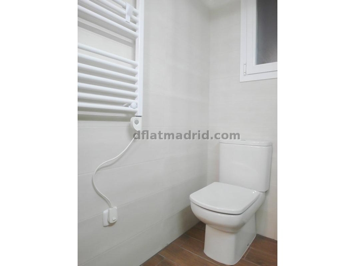 Apartamento Tranquilo en Centro de 1 Dormitorio #1712 en Madrid