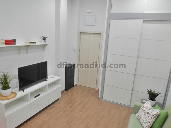 Apartamento Tranquilo en Centro de 1 Dormitorio #1712 en Madrid