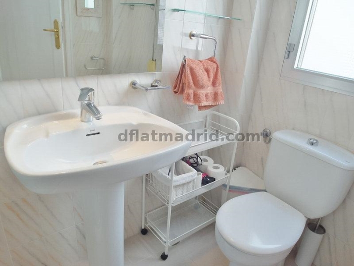 Apartamento Céntrico en Chamberi de 2 Dormitorios #714 en Madrid