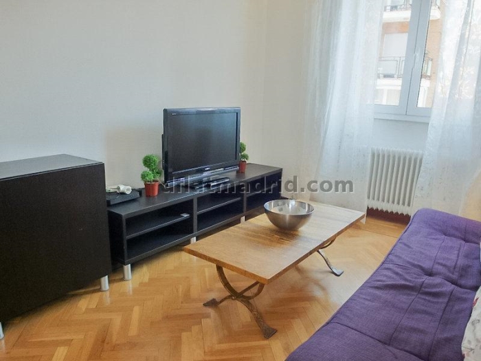 Apartamento Céntrico en Chamberi de 2 Dormitorios #714 en Madrid