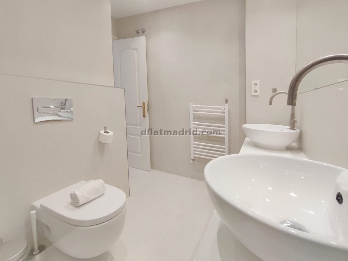 Apartamento Luminoso en Chamartin de 1 Dormitorio #855 en Madrid