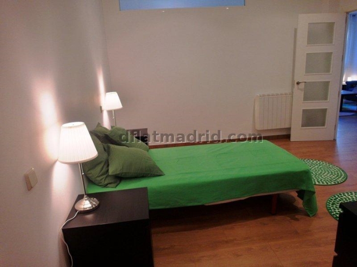 Apartamento Luminoso en Centro de 2 Dormitorios #1593 en Madrid