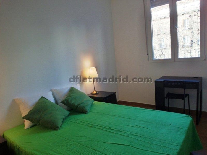 Apartamento Luminoso en Centro de 2 Dormitorios #1593 en Madrid