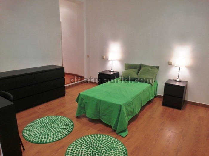 Apartamento Luminoso en Centro de 2 Dormitorios #1593 en Madrid