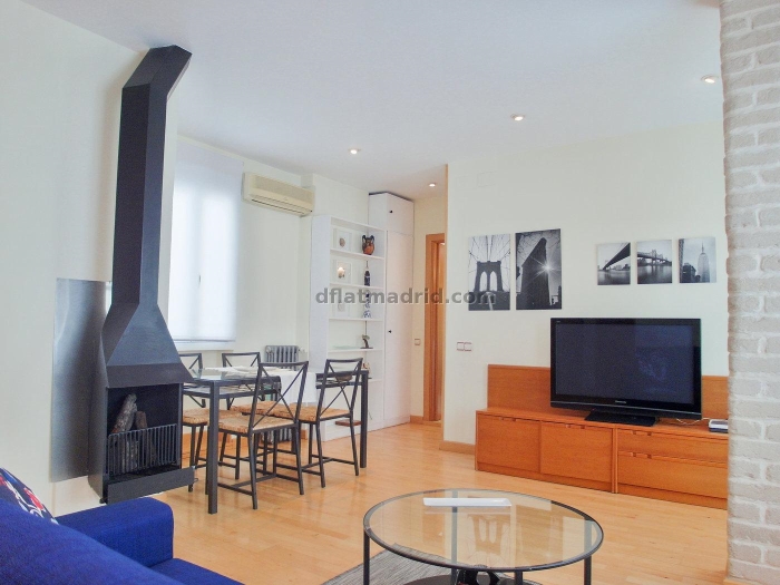 Atico con Terraza en Retiro de 2 Dormitorios #1594 en Madrid