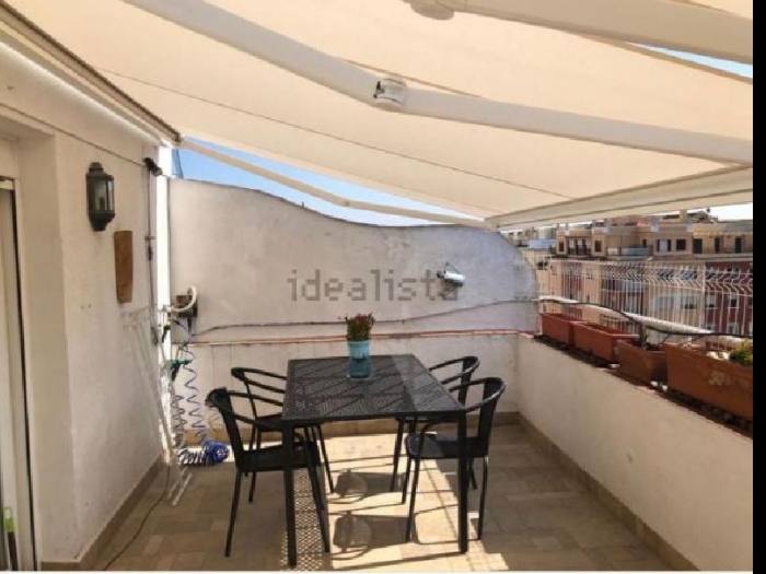 Atico con Terraza en Retiro de 2 Dormitorios #1594 en Madrid