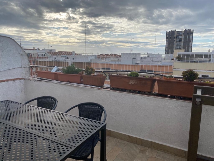 Atico con Terraza en Retiro de 2 Dormitorios #1594 en Madrid