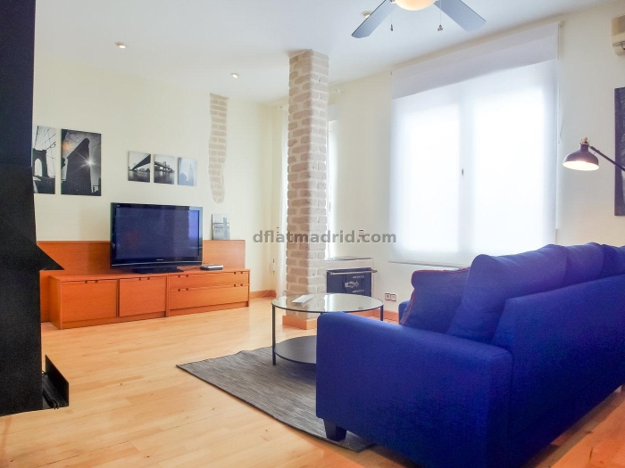 Atico con Terraza en Retiro de 2 Dormitorios #1594 en Madrid