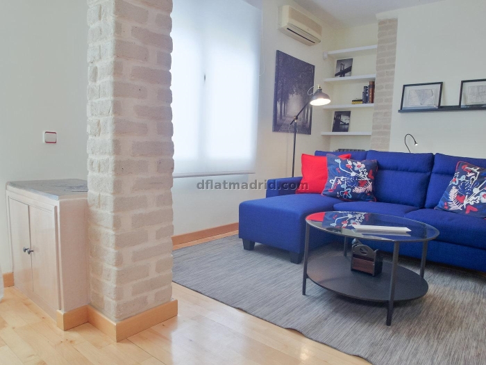 Atico con Terraza en Retiro de 2 Dormitorios #1594 en Madrid