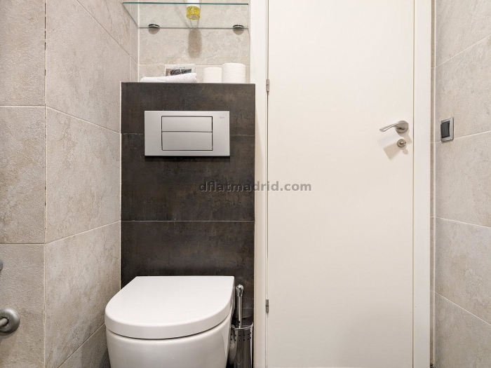 Apartamento Amplio en Centro de 2 Dormitorios #1598 en Madrid