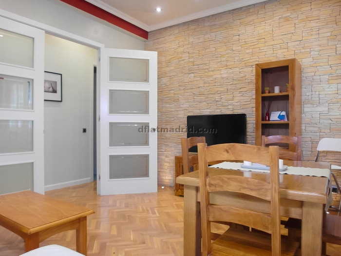 Spacious Apartment in Centro of 2 Bedrooms #1598 in Madrid