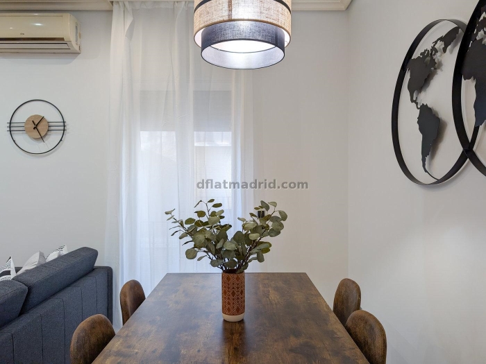 Spacious Apartment in Centro of 2 Bedrooms #1598 in Madrid