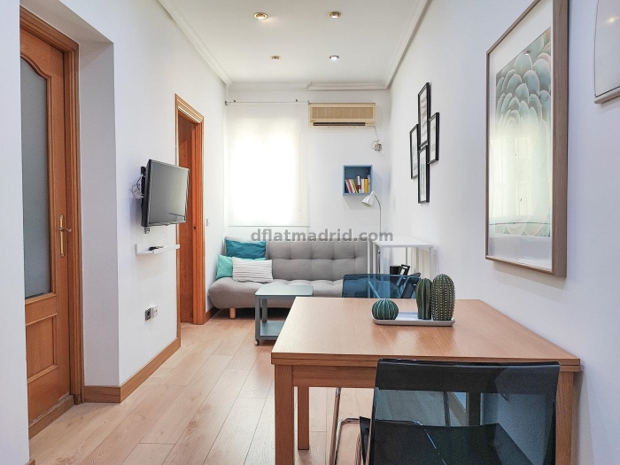 Apartamento Luminoso en Chamartin de 2 Dormitorios #1602 en Madrid