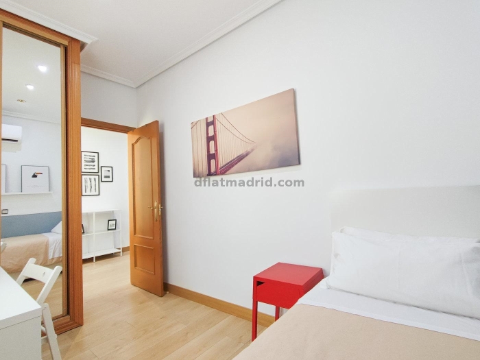 Apartamento Luminoso en Chamartin de 2 Dormitorios #1602 en Madrid