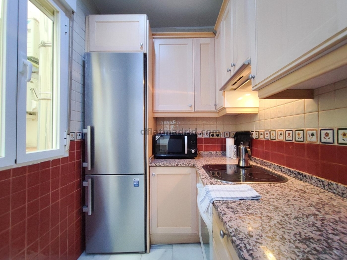 Apartamento Luminoso en Chamartin de 2 Dormitorios #1602 en Madrid