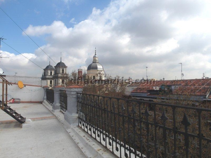 Bright Apartment in Centro of 2 Bedrooms with terrace #1609 in Madrid