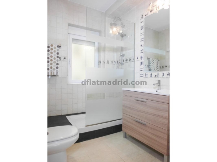 Apartamento Luminoso en Centro de 2 Dormitorios #1683 en Madrid