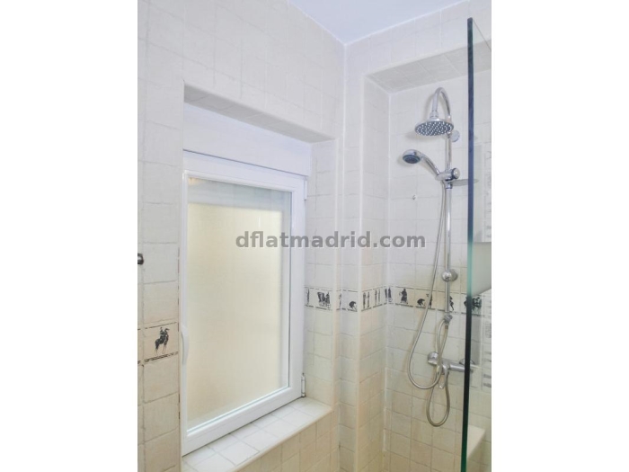 Apartamento Luminoso en Centro de 2 Dormitorios #1683 en Madrid