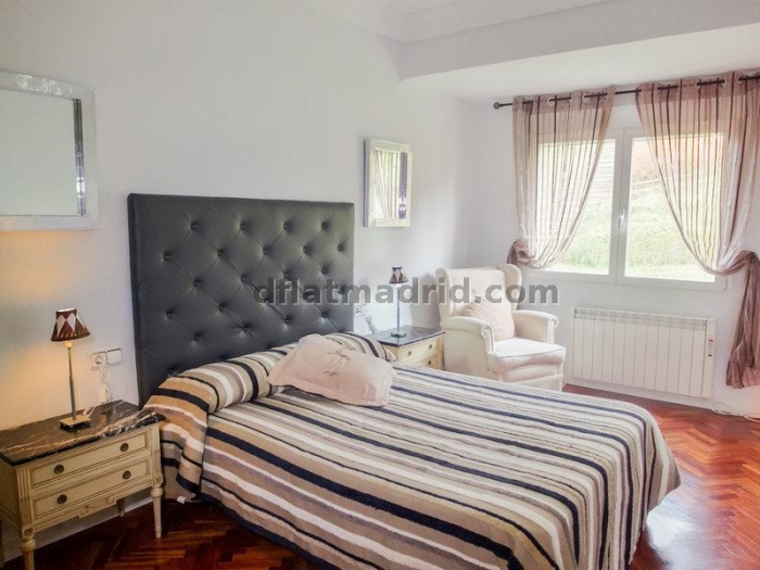 Bright Apartment in Centro of 2 Bedrooms #1683 in Madrid